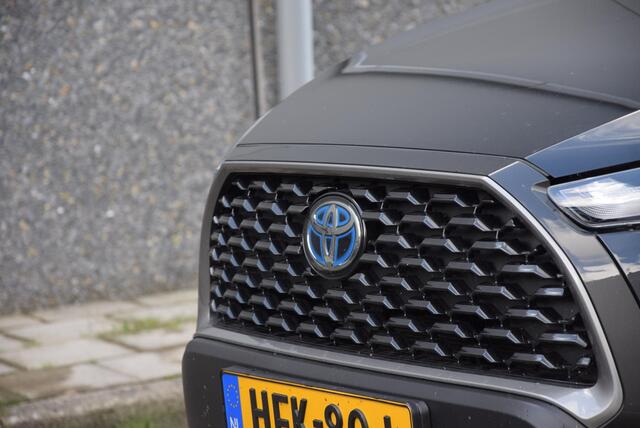 Toyota COROLLA Cross Hybrid 200 Dynamic | Automaat | Fabrieksgarantie | Stuur/-en stoelverwarming |