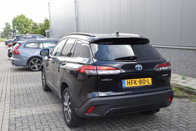 Toyota COROLLA Cross Hybrid 200 Dynamic | Automaat | Fabrieksgarantie | Stuur/-en stoelverwarming |