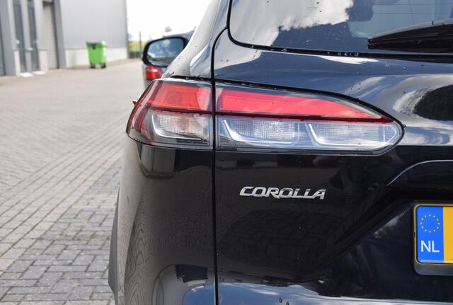 Toyota COROLLA Cross Hybrid 200 Dynamic | Automaat | Fabrieksgarantie | Stuur/-en stoelverwarming |