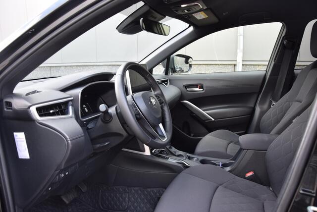 Toyota COROLLA Cross Hybrid 200 Dynamic | Automaat | Fabrieksgarantie | Stuur/-en stoelverwarming |