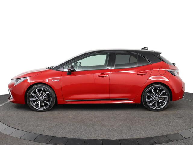 Toyota COROLLA 2.0 Hybrid Executive | Parkeer sensoren | Navigatie | Head-Up display |