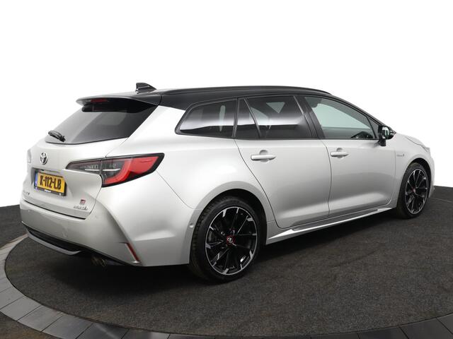 Toyota COROLLA Touring Sports 2.0 Hybrid GR-Sport Plus | 18" Lichtmetalen Velgen | JBL Audio | Elektrische kofferklep | Sportstoelen | 10 jaar garantie! |