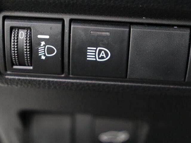 Toyota COROLLA Cross 2.0 High Power Hybrid First Edition I Navigatie I Climate Control I Cruise Control Adaptief I Camera I BSM | Elektrische Achterklep |