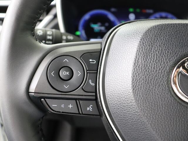 Toyota COROLLA Cross 2.0 High Power Hybrid First Edition I Navigatie I Climate Control I Cruise Control Adaptief I Camera I BSM | Elektrische Achterklep |