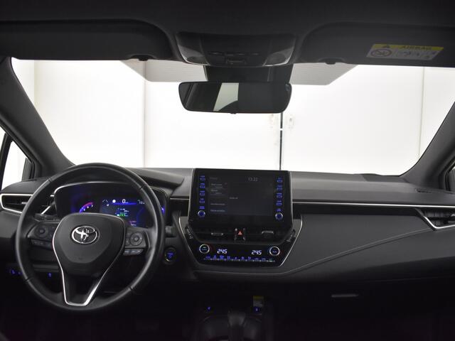Toyota COROLLA 1.8 Hybrid Dynamic | All Seasons | Stoelverwarming |