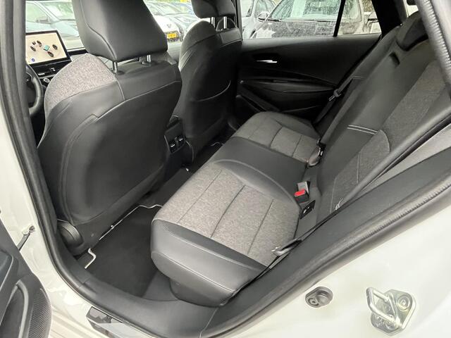 Toyota COROLLA Touring Sports Hybrid 200 Dynamic Premium all seasonbanden