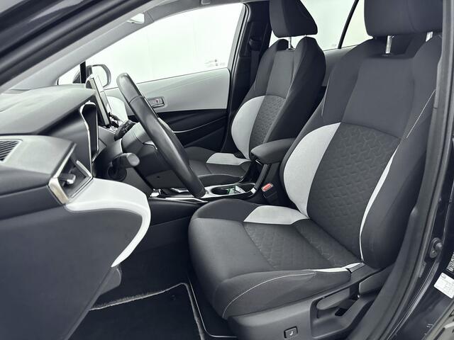 Toyota COROLLA Touring Sports 1.8 Hybrid Dynamic Plus | Uniek interieur | Stuur- en stoelverwarming |