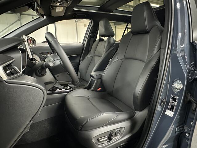 Toyota COROLLA Cross Hybrid 180 Executive | Leder | Pano | JBL | Camera |