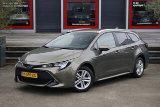 toyota-corolla-touring-sports-1.8-h