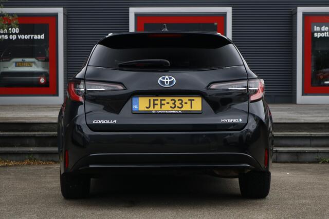 Toyota COROLLA Touring Sports 1.8 Hybrid Executive | Electrisch bedienbare achterklep | Parkeersensoren voor en achter | Apple Carplay |