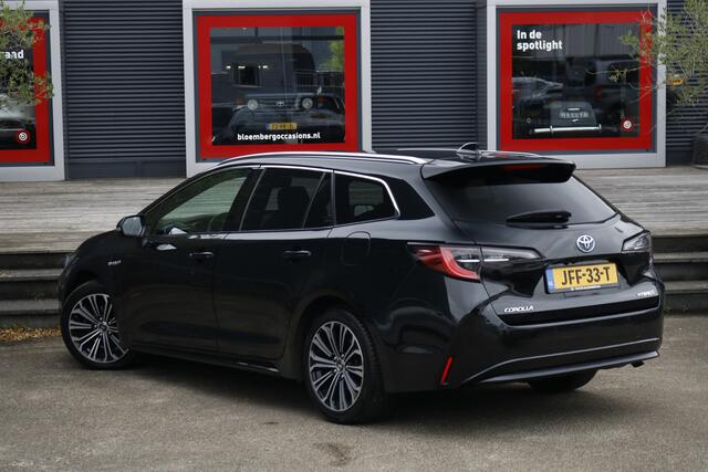 Toyota COROLLA Touring Sports 1.8 Hybrid Executive | Electrisch bedienbare achterklep | Parkeersensoren voor en achter | Apple Carplay |