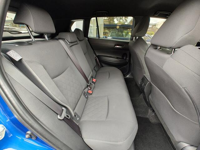 Toyota COROLLA Cross HYBRID 140 STYLE Elek. Achterklep | Stuurverwarming | Dodehoeksensoren