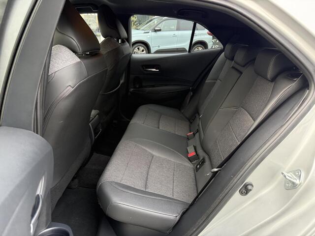 Toyota COROLLA 2.0 Hybrid Dynamic Ultimate **TREKHAAK/ NAVIGATIE/ DODE HOEK DETECTIE**