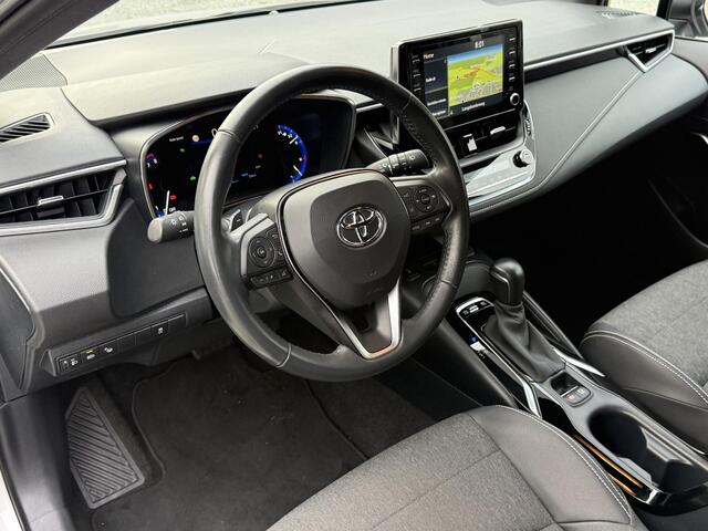 Toyota COROLLA 2.0 Hybrid Dynamic Ultimate **TREKHAAK/ NAVIGATIE/ DODE HOEK DETECTIE**