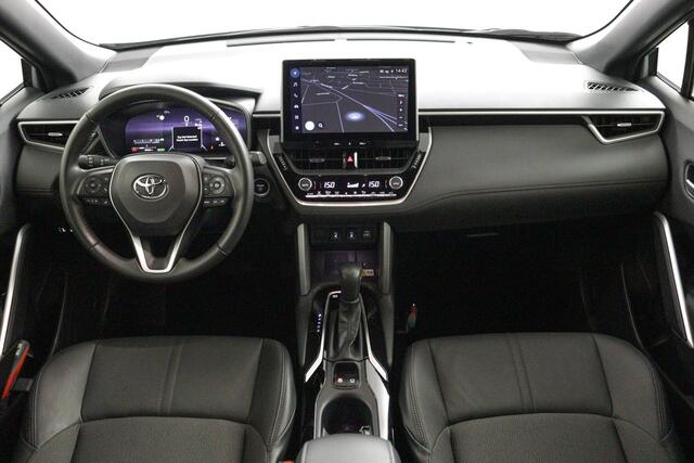 Toyota COROLLA Cross Hybrid 140 Style | Trekhaak | Parkeersensoren | Apple Carplay/Android Auto | Elektrische achterklep | Half leer | Stoelverwarming |
