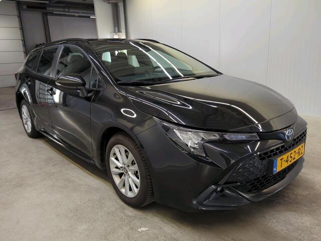Toyota COROLLA Touring Sports 1.8 Hybrid 90kW Auto. Active Navigatie Apple Carplay/Android Auto Camera Parkeersensoren Adaptive Cruise Control Full Led Climate Control Lichtmetalen velgen
