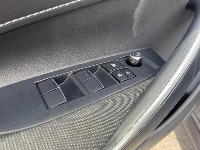 Toyota COROLLA Touring Sports Hybrid 140 Active | Apple Carplay/Android Auto | achteruitrijcamera |