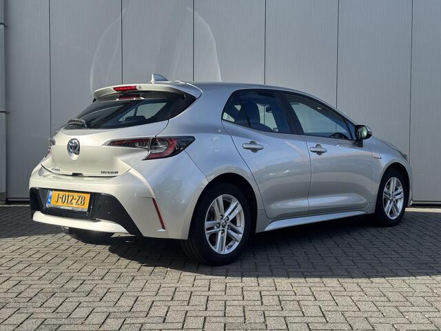Toyota COROLLA 1.8 Hybrid Active / 1e eig. / NL auto / Dealeronderhouden / apple carplay of android auto/ Trekhaak / achteruitrijcamera/ Max. trekgewicht geremd 750 kg