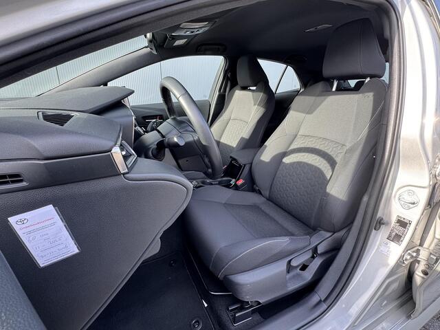 Toyota COROLLA 1.8 Hybrid Active / 1e eig. / NL auto / Dealeronderhouden / apple carplay of android auto/ Trekhaak / achteruitrijcamera/ Max. trekgewicht geremd 750 kg