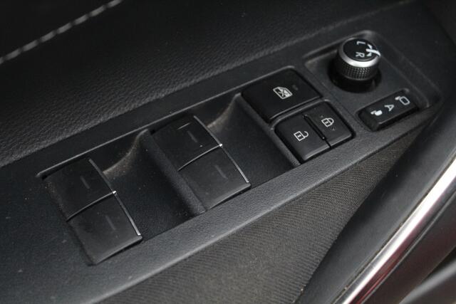 Toyota COROLLA Touring Sports 1.8 Hybrid Business Plus