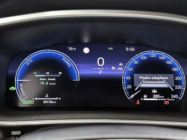 Toyota COROLLA Cross Hybrid 140 Style + Premium Pack I | Navigatie | Panoramadak | Leder | BLS | PDC |