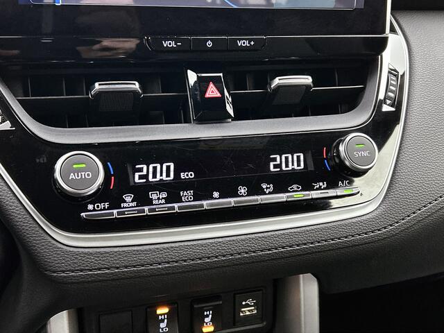 Toyota COROLLA Cross Hybrid 140 Style + Premium Pack I | Navigatie | Panoramadak | Leder | BLS | PDC |