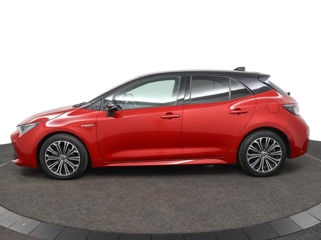 Toyota COROLLA 1.8 Hybrid Dynamic | Adaptive Cruise Control | Navigatie | Achteruitrijcamera | Bi-Tone | Apple Carplay | Android Auto |