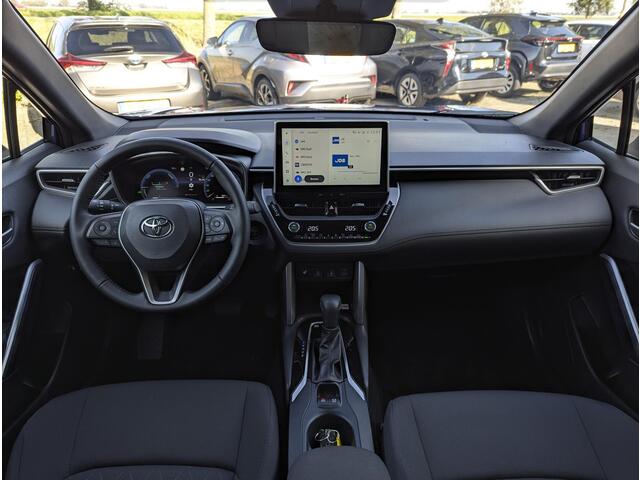Toyota COROLLA Cross Hybrid 140 Style | Stoel- stuurverwarming | Dodehoek | Elek. achterklep | ACC | PDC V+A