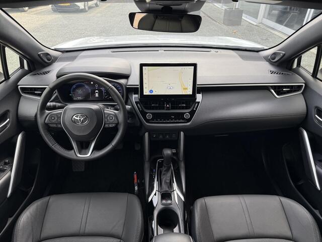 Toyota COROLLA Cross Hybrid 200 Executive **TREKHAAK/ NAVIGATIE DODEHOEK DETECTIE/ 360 CAMERA/ GARANTIE**