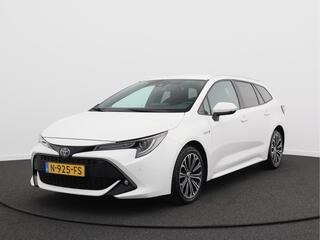 toyota-corolla-touring-sports-1.8-h