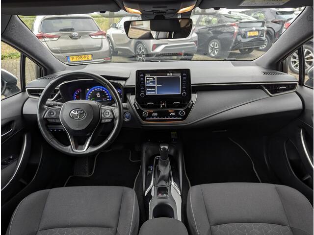 Toyota COROLLA Touring Sports 1.8 Hybrid Business Plus | Stuur- & stoelverwarming | PDC | BSM | Elektrische a.klep | Carplay & Android auto
