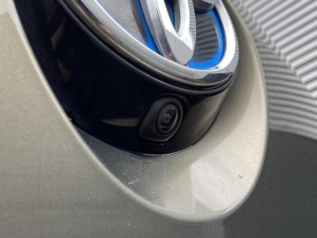 Toyota COROLLA 1.8 Hybrid Active Trekhaak 13-polig, Apple CarPlay/Android Auto, Adaptieve cruise control, parkeersensoren, achteruitrij camera, zeer lage KM stand,