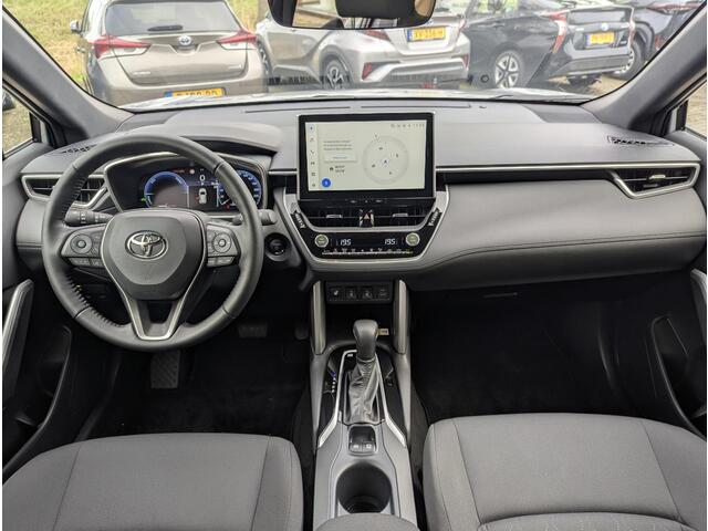 Toyota COROLLA Cross Hybrid 140 Style | Stoel- stuurverwarming | Dodehoek | Elek. achterklep | ACC | PDC V+A | Qi-lader