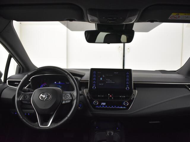Toyota COROLLA 1.8 Hybrid Active | Carpay | Stuur en Stoelverwarming