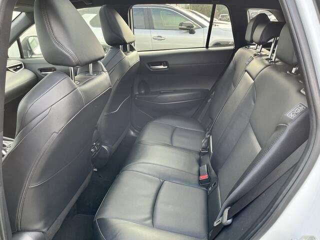 Toyota COROLLA Cross 2.0 High Power Hybrid Launch Edition Leder Pano Dak 360 Camera Trekhaak NL auto