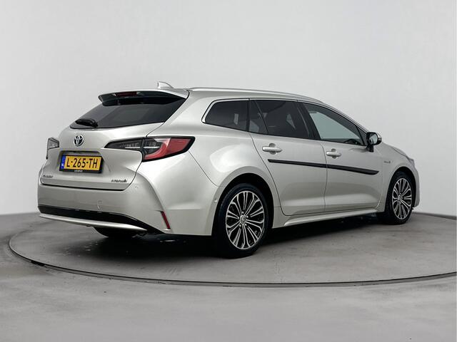 Toyota COROLLA Touring Sports 1.8 Hybrid Executive | Apple Carplay/Android Auto | Stoelverwarming | Navigatie