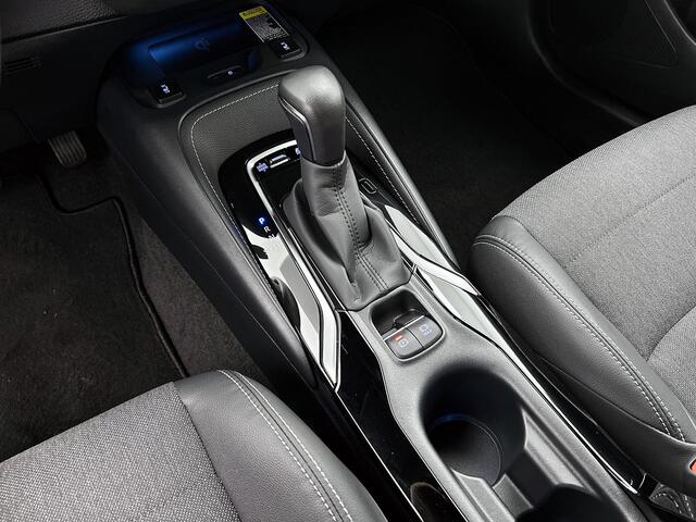 Toyota COROLLA Touring Sports 2.0 Hybrid Dynamic | 18'' LM velgen | Adaptive cruise control | Climate control | Stoelverwarming |