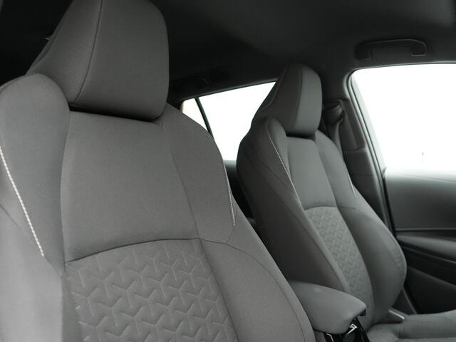 Toyota COROLLA Touring Sports 1.8 Hybrid Dynamic Hybrid 123pk Dealer O.H | Adaptive Cruise | Sportstoelen & Stuur Verwarmd | Camera | Apple Carplay | Keyless | Blis | Navigatie | DAB |