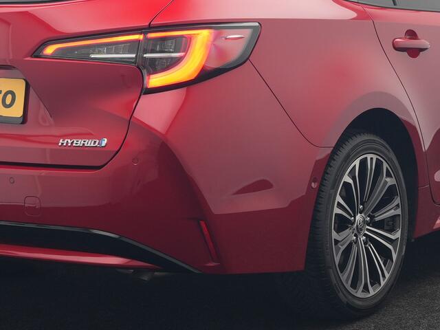 Toyota COROLLA Touring Sports 1.8 Hybrid Dynamic Hybrid 123pk Dealer O.H | Adaptive Cruise | Sportstoelen & Stuur Verwarmd | Camera | Apple Carplay | Keyless | Blis | Navigatie | DAB |