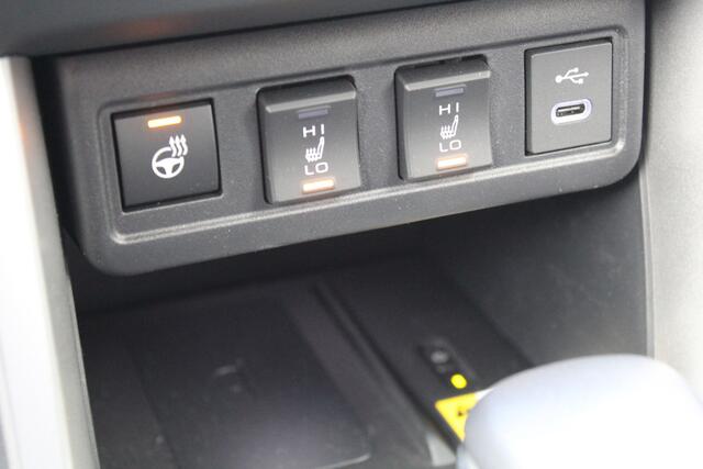 Toyota COROLLA Cross 1.8 Hybrid 140 Style Plus | Rijklaar | Stoel-/stuurverw. | Blind Spot | El.achterklep | Keyless | Adap.cruise | LED | Parkeersens. v+a | Apple/Android | Navi