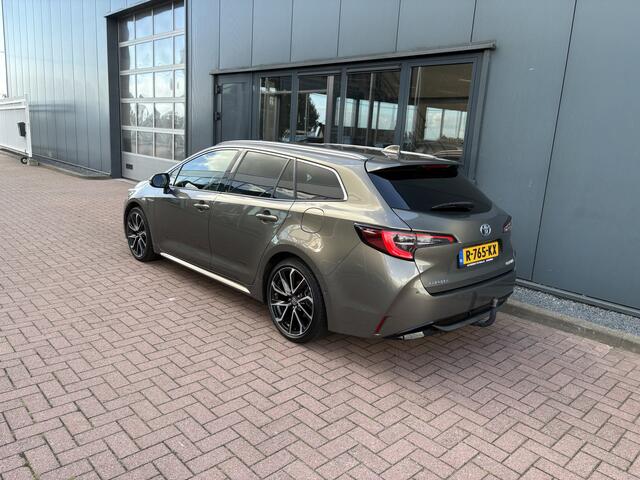 Toyota COROLLA Touring Sports 2.0 Hybrid Premium CAMERA/KEYLESS/DODEHOEK/18INCH/LEDER/STOELVERWARMING