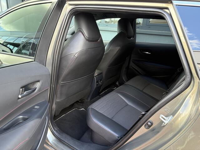 Toyota COROLLA Touring Sports 2.0 Hybrid Premium CAMERA/KEYLESS/DODEHOEK/18INCH/LEDER/STOELVERWARMING