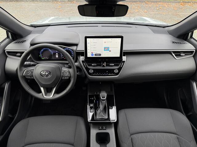 Toyota COROLLA Cross Hybrid 140 Dynamic **NIEUWE AUTO/ MJ 2025/ DIRECT LEVERBAAR**