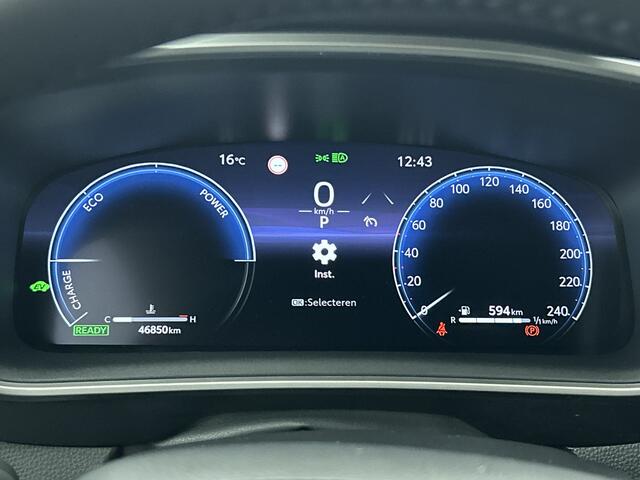 Toyota COROLLA Touring Sports Hybrid 140 Active | 1e Eigenaar | BTW'er | Apple Carplay / Android Auto | Camera | Facelift Model |