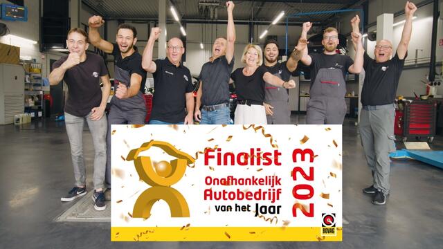 Toyota COROLLA 1.8 Hybrid Executive 5 drs. Panoramisch schuif/kanteldak