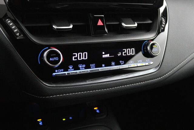 Toyota COROLLA Touring Sports 1.8 Hybrid GR-Sport | Bi-tone | Stoelverwarming | Navigatie |