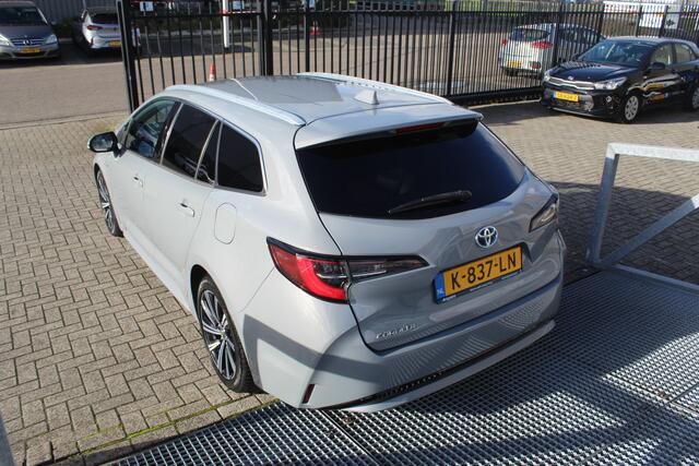 Toyota COROLLA Touring Sports 1.8 Hybrid Business Plus