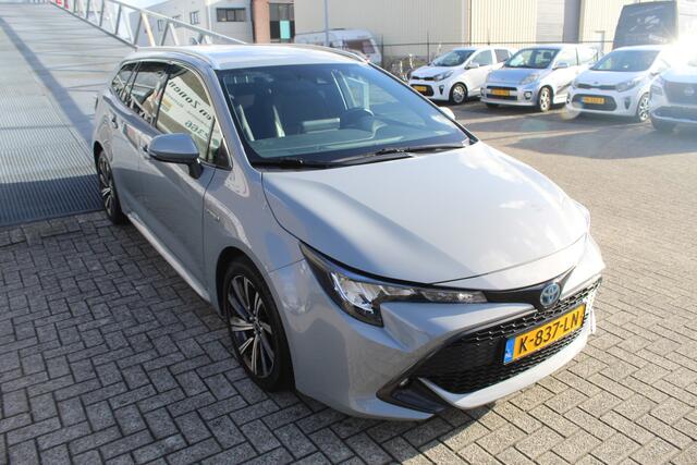 Toyota COROLLA Touring Sports 1.8 Hybrid Business Plus