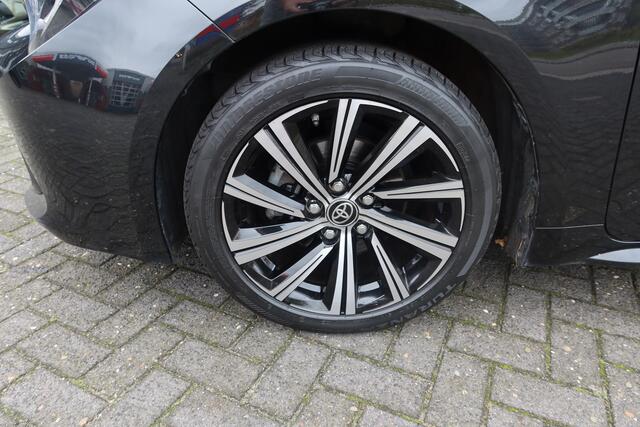 Toyota COROLLA Touring Sports 1.8 Hybrid Business Plus I NL-auto 52dkm!