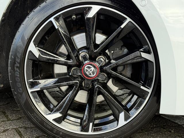 Toyota COROLLA Touring Sports 2.0 Hybrid Business GR-Sport | Pano | Trekhaak | JBL | ACC | Keyless | LED | 18 inch